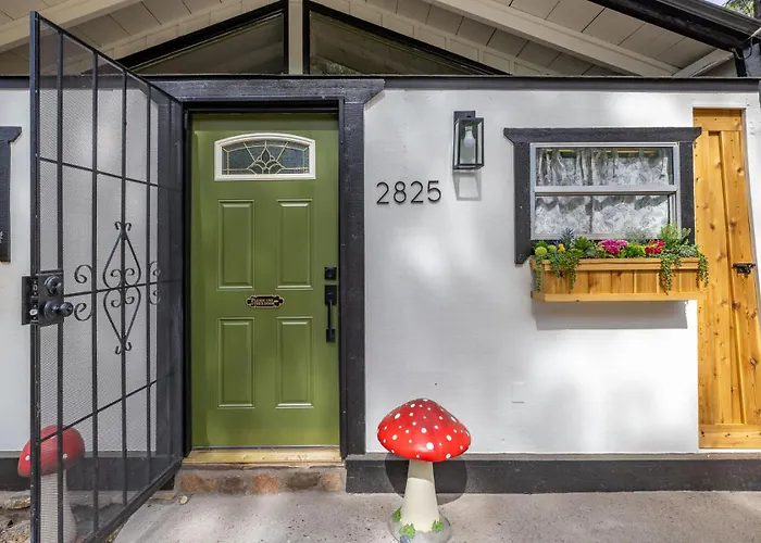 Cozy Mountain Mushroom Holiday home *